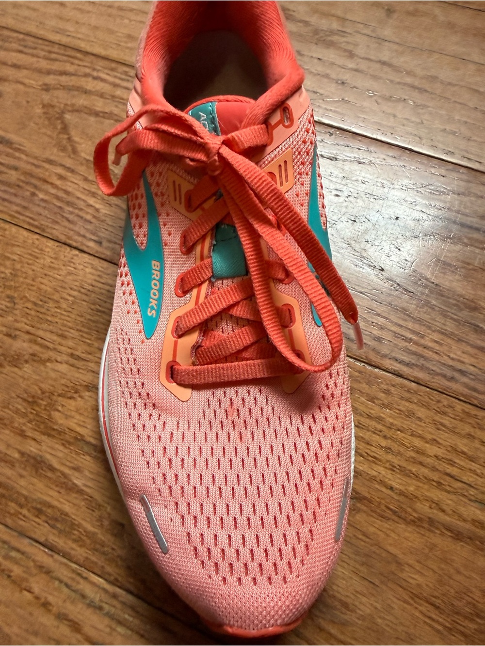 Brooks Adrenaline Coral and Teal Women’s Running Shoes, 7.5. Very good condition - Picture 5 of 9